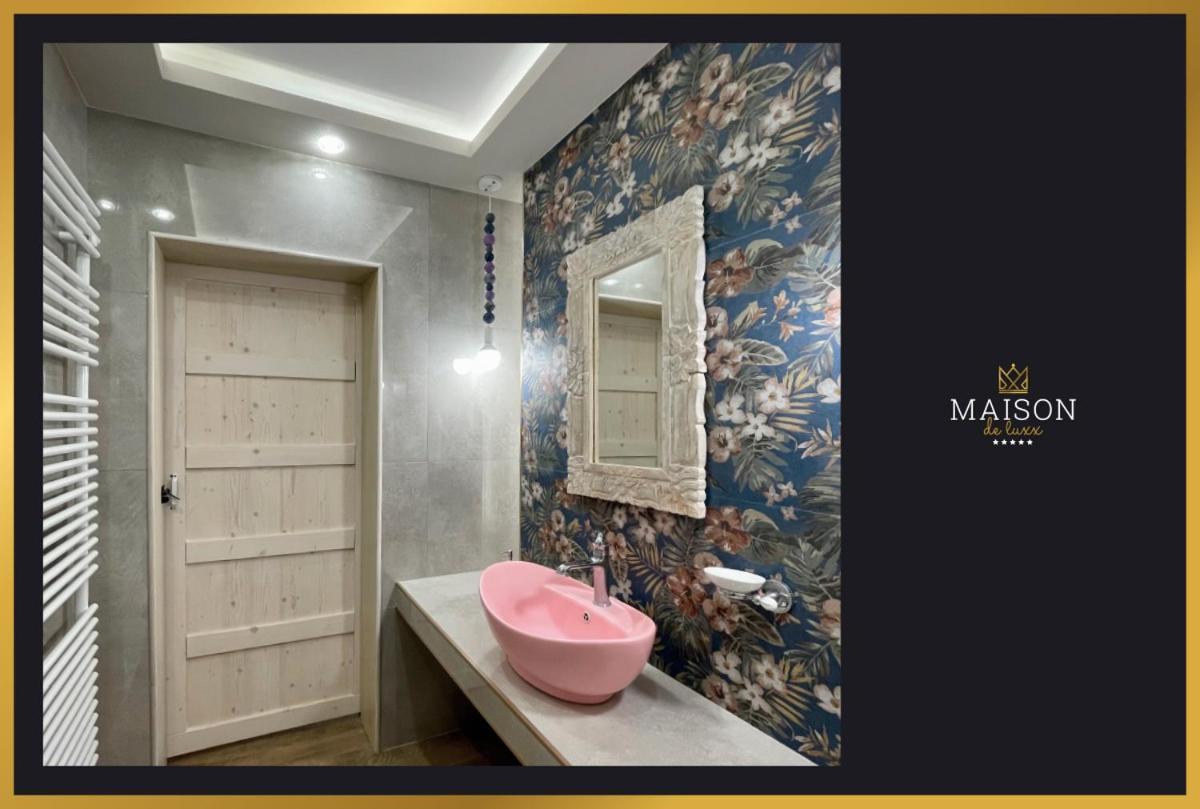 Maison De Luxx A3 Apartment Larissa Luaran gambar